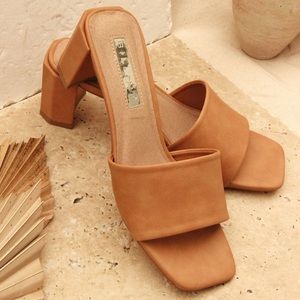 Bikini Lennox Sugar brown mule size 8